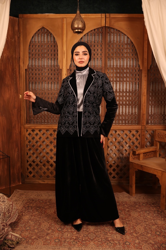  Arabesque Embroidered Velvet Jacket