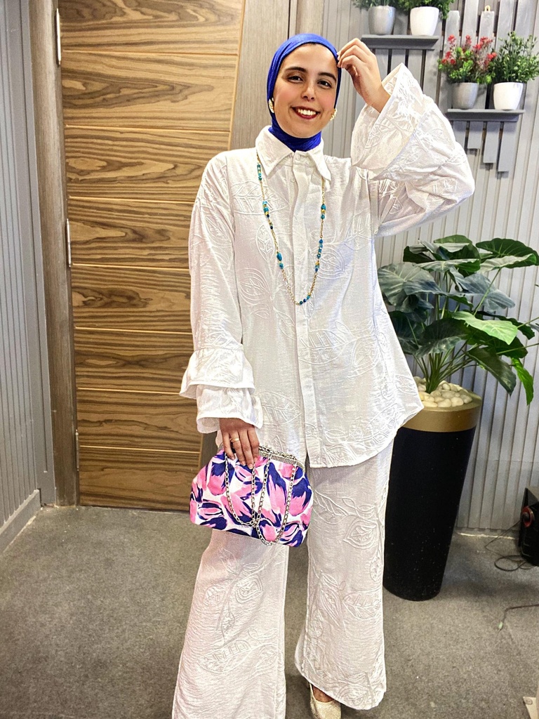 Leafy embroidered set