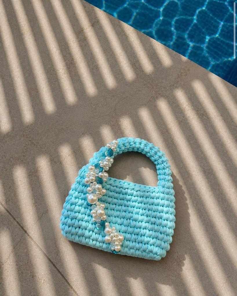 Pearl crochet bag
