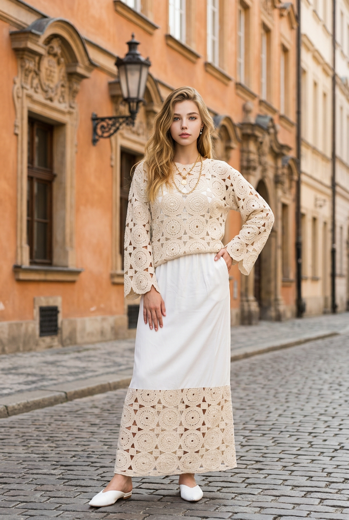 Elegant Giupure Top Suit