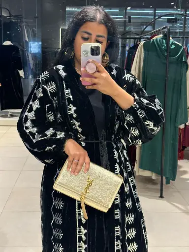 [Rmd26] Velvet Heritage Embroidered Kaftan