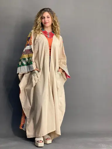 [101-ger-rmd25] Embroidered Indian Kaftan